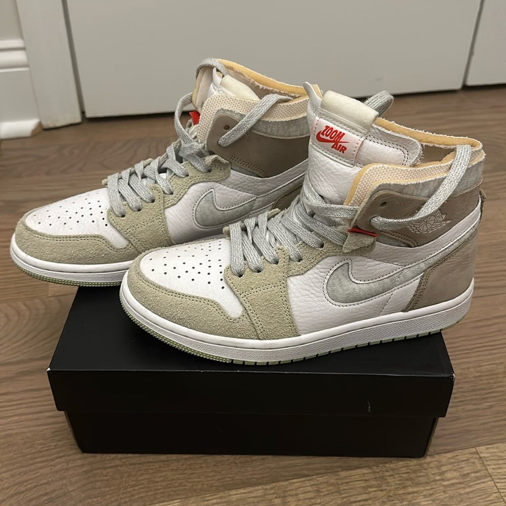 Woman's Nike Jordan High Top Zoom Comfort